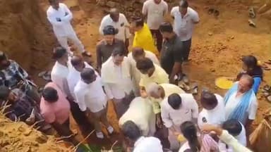 చింతలపాలెం గ్రామంలో వాటర్ ట్యాంకు నిర్మాణ పనులకు శంకుస్థాపన చేసిన ఎమ్మెల్యే బండారు సత్యనారాయణమూర్తి