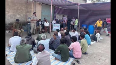 ટંકારા: મોરબી RTO અને ટંકારા પોલીસ દ્વારા માર્ગ સલામતી જાગૃતિ કાર્યક્રમ યોજાયો..