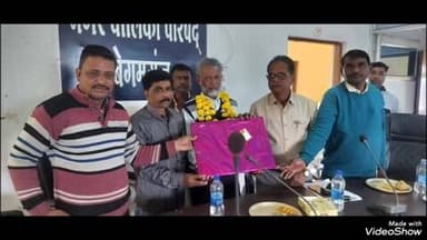 बेगमगंज: नगर पालिका अध्यक्ष एवं कर्मचारियों द्वारा सेवा निर्वित होने पर किया गया सम्मानित