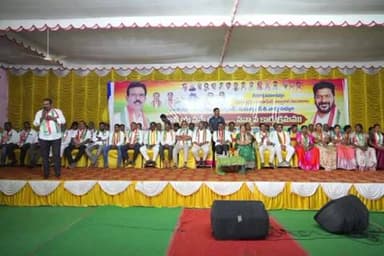 దేవరకద్ర: భూత్పూర్ మండల కేంద్రంలో సర్పంచ్ ఆత్మీయ సమ్మేళన కార్యక్రమంలో పాల్గొన్న ఎమ్మెల్యే మధుసూదన్ రెడ్డి