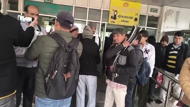 बीके अस्पताल में कर्मचारियों ने किया मरीज के साथ मारपीट देखें.....
#gretarfaridabad
#fcn24news
#Faridabadnews