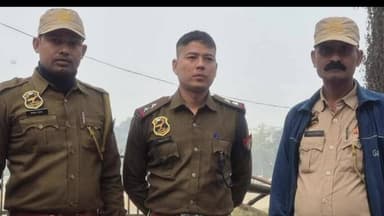 গুৱাহাটী: বশিষ্ঠ আৰক্ষীয়ে খানাপাৰাৰ পৰা বৃহৎ পৰিমাণৰ ড্ৰাগছ সহ এক ড্ৰাগছ সৰবৰাহকাৰীক গ্ৰেপ্তাৰ কৰে