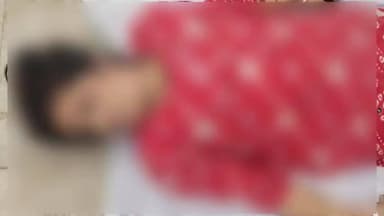 মহম্মদবাজার: মহম্মদ বাজার থানা এলাকায় নিজের বাড়িতে আত্মঘাতীর ঘটনায় গৃহবধূর মৃতদেহ ময়না তদন্ত করানো হলো সিউড়ি সদর হাসপাতালে