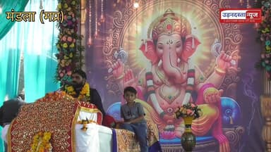 ग्रामीण क्षेत्र में पुराणों के माध्यम से धर्म का अलख जगा रहे पंडित ललित मिश्रा #udandasta24 #mandla #MPNews #puran #vira...