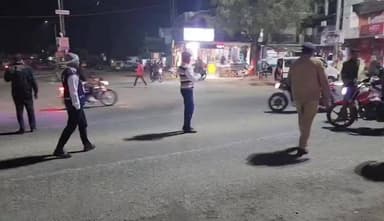 વડાલી: શહેરમાં થર્ટી ફર્સ્ટની રાત્રે 20 નશાખોર ઝડપાયા:પોલીસે સઘન બંદોબસ્ત ગોઠવી કાયદેસરની કાર્યવાહી કરી