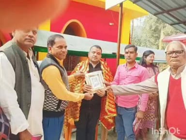 केतार: केतार के प्रसिद्ध चतुर्भुज मंदिर में पत्नी के साथ पहुंचे जिला जज, की पूजा-अर्चना