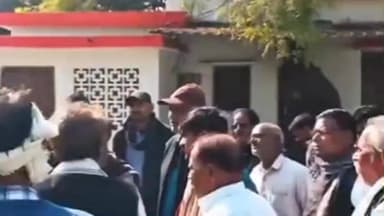 पथरिया: राज्यमंत्री लखन पटेल ने जनसुनवाई में सुनीं क्षेत्रवासियों की समस्याएं, अधिकारियों को दिए निराकरण के निर्देश