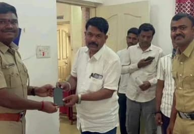 ಇಳಕಲ್: ಇಳಕಲ್ ಶಹರ್ ಪೊಲೀಸ್ ಠಾಣಾ ವ್ಯಾಪ್ತಿಯಲ್ಲಿ ಕಳೆದುಹೋಗಿದ್ದ ಮೊಬೈಲಗಳನ್ನ ಪತ್ತೆ ಮಾಡಿದ ಪೊಲೀಸರು