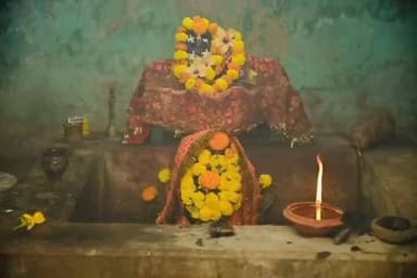 ବ୍ରହ୍ମଗିରି: କୃଷ୍ଣଞ୍ଜନପୁର ଗ୍ରାମରେ ବାବା ନୀଳ କଣ୍ଠେଶ୍ଵର ଦେବଙ୍କୁ ଦର୍ଶନ କଲେବ୍ରହ୍ମଗିରି ବିଧାୟିକା ଏବଂ ପୁରୀ ସଂସଦୀୟ l