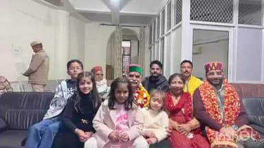 ज्वालामुखी: ज्वालामुखी विधायक संजय रतन ने नव वर्ष के उपलक्ष्य पर शक्तिपीठ श्री ज्वालामुखी के दरबार में नवाया शीश