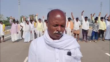 ವಡಗೇರಾ: ಜಮೀನಿಗೆ ಹೋಗಲು ರಸ್ತೆ ನಿರ್ಮಿಸಲು ಆಗ್ರಹಿಸಿ ಮಳ್ಳಳ್ಳಿ ಗ್ರಾಮದ ರೈತರು ಚೆನೈ ಸೂರತ್ ರಾಷ್ಟ್ರೀಯ ಹೆದ್ದಾರಿ ಮೇಲೆ ಪ್ರತಿಭಟನೆ