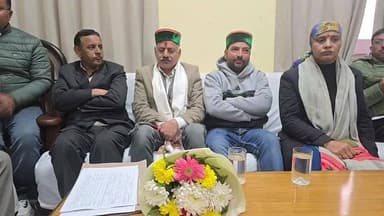 -#घुमारवीं --मंत्री राजेश धर्माणी पत्रकारों को संबोधित करते हुए... सुनिए....