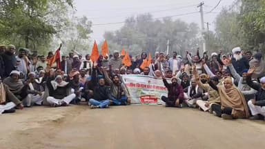 खाजूवाला: खाजूवाला में सिंचाई पानी को लेकर प्रदर्शन, उपखंड कार्यालय का किया घेराव