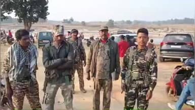 अल्बर्ट एक्का (जारी): जारी प्रखंड में हर्षोल्लास के साथ मनाया गया नववर्ष, पुलिस रही मुस्तैद