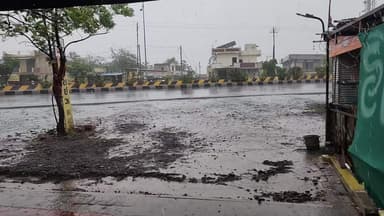 ટંકારા: ટંકારા પંથકમાં કમોસમી વરસાદના કારણે ખેડૂતો ચિંતાતુર બન્યા...