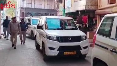 ધ્રોલ: જામનગર: શહેરમાં પીજીવીસીએલ દ્વારા વિજ ચેકિંગ હાથ ધરવામાં આવ્યું