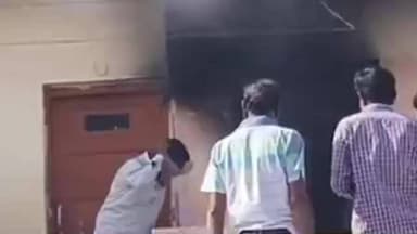 વલ્લભીપુર: વલભીપુરમાં એડવોકેટની ઓફિસમાં આગ,બુદ્ધેશ્વર શોપિંગમાં ડોક્યુમેન્ટ્સ અને ફર્નિચર બળીને ખાખ