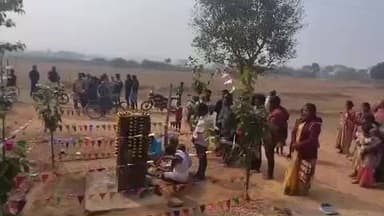 तांतनगर: सेरेंगसिया घाटी में वीर शहीद पंडावा हो की पुण्यतिथि पर ग्रामीणों ने दी श्रद्धांजलि