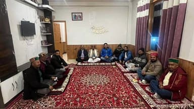 पधर: पूर्व विधायक जवाहर ठाकुर ने भालथड़ में श्री लक्ष्मी नारायण की देव हारगी में की शिरकत, सुनीं जनसमस्याएं