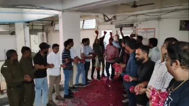 હિંમતનગર: આરટીઓ અધિકારીની બદલી થતાં ભાવભીની વિદાય અપાઇ