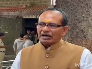 राहाता: जनतेची सेवा हीच साईबाबांची सेवा : केंद्रीय कृषी मंत्री शिवराज सिंह चौहान..नववर्षानिमित्त साईदरबारी.