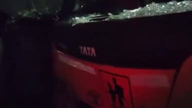 అమరావతిలో రెండు బస్సులు ఢీకొని విద్యార్థులకు గాయాలు