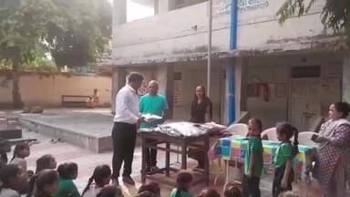 શિનોર: શિનોરમાં માનવતાની ગરમાહટ: હેલ્પીંગ હેન્ડ ટ્રસ્ટે કન્યાઓને ગરમ કપડાં વહેંચ્યા”