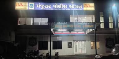 સાવલી: દુમાડ બસ સ્ટેન્ડ પાસે હિટ એન્ડ રન ની ઘટના અજાણ્યા વાહનની અડફેટે 40 વર્ષીય યુવકનું સ્થળ પર જ મોત.