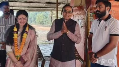 डोलरिया: डोलरिया विधायक सुश्री अनन्या शर्मा जन्मदिवस पर साड़ी वितरण कार्यक्रम में हुईं शामिल