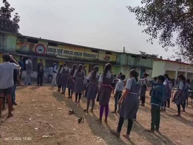 ओडगी: ओडगी ब्लॉक के विशालपुर में बाल संरक्षण जागरूकता कार्यक्रम, बच्चों ने बाल विवाह मुक्त भारत की शपथ ली