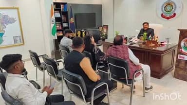 थानखम्हरिया: बेमेतरा SP कार्यालय में SP रामकृष्ण साहू से जि.पं अध्यक्ष कल्पना योगेश तिवारी ने की मुलाकात