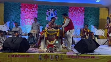 बदनापूर: श्रीराम मंदिर येथे सुंदर कांड परिवार 108 हनुमान चालीसा पठाण कार्यक्रमास माजी आमदार संतोष सांबरे यांनी दिली भेट