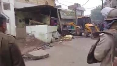 #Chomu चोमू हिंसा के बाद बुलडोजर एक्शन।
#jaipurnewstoday #RajasthanNews #bigupdet #BulldozerAction #Chomuviolation