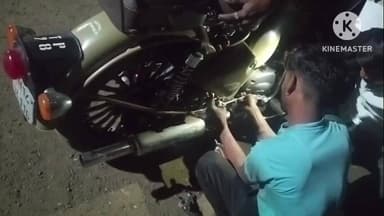 वरला: वरला थाना क्षेत्र में साउंड वाली गाड़ियों पर पुलिस की कार्रवाई, ₹2000 का चालान