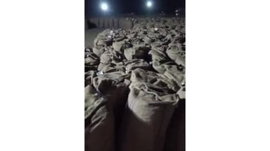 જામજોધપુર: ટેકાના ભાવે મગફળી ખરીદીના રખાયેલ કામમાં મજૂરો ને મજૂરી દેવામાં દંગડાઈ કરી સામી ધમકી આપતા પોલીસમા રાવ