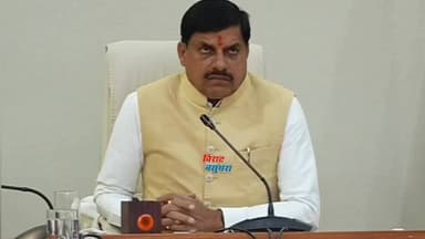 MP News: इंदौर पेयजल मामले में CM डॉ. मोहन यादव का सख्त एक्शन, निगम आयुक्त सहित तीन अधिकारियों पर हुई कार्रवाई,,
#virat...