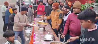 मुरादीपुर चौराहे के समीप स्थित बलखण्डेश्वर धाम मंदिर में हुआ श्रीरामचरितमानस व विशाल भंडारे का आयोजन हुआ।