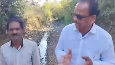 चांदूर बाजार: हनवतखेडा दर्याबादपरिसरातील शेतकऱ्यांच्या, शेत रस्त्याची माजी जी प सदस्य सुखदेवराव पवार यांनी केली पाहणी