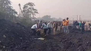 অন্ডাল: অন্ডালের বহুলা ECL এর কয়লা সাইডিং এ এক অজ্ঞাত পরিচয় ব্যক্তির মৃতদেহ ঘিরে চাঞ্চল্য