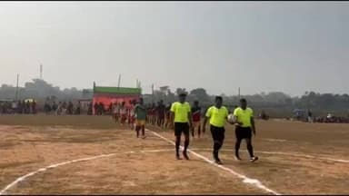 कुकड़ू: कुकड़ू में दो दिवसीय आंचलिक फुटबॉल प्रतियोगिता का भव्य शुभारंभ