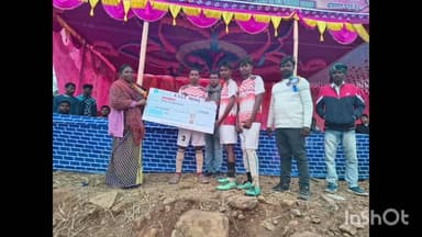 गोपीकांदर: मुसना गांव में नव युवक ज्योति क्लब द्वारा आयोजित दो दिवसीय फुटबॉल प्रतियोगिता का समापन