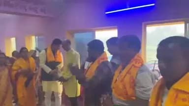 ବିରିଡି: ଗରାମ, ଦୁଲାଦେବୀ ମନ୍ଦିର ଠାରେ ଅନୁଷ୍ଠିତ ଗାୟତ୍ରୀ ମାତାଙ୍କ ନୂତନ ମନ୍ଦିର ପ୍ରାଣ ପ୍ରତିଷ୍ଠା କାର୍ଯ୍ୟକ୍ରମ ରେ ଯୋଗଦେଲେ ସ୍ଥାନୀୟ ବିଧାୟକ