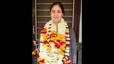 टाटगढ़: गांव बाडिया भाऊ की बेटी आरती चौहान बनी राजस्थान पुलिस कांस्टेबल, गांव में जश्न का माहौल