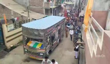 पेटलावद: पेटलावद से श्री विश्वमंगल तारखेड़ी धाम तक पदयात्रा का भव्य आयोजन, जगह-जगह हुआ स्वागत