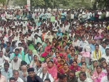 नागभिर: नागभीड इथे रोशन कुडेला न्याय मिळावा करिता बच्चू कडू यांचे आंदोलन