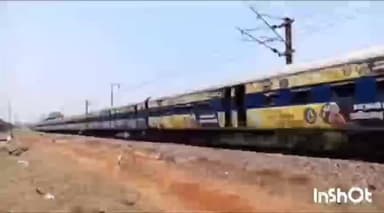 सालेकसा: कब्रस्तान जवळील युपी लाईन मध्ये 35 ते 40 वर्षीय वयोगटातील युवकाचा रेल्वेत कपून मृत्यू