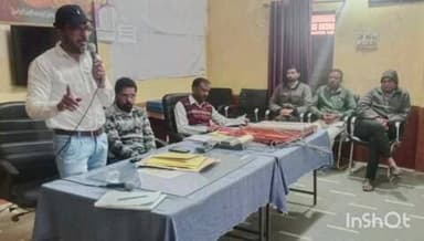 महेश्वर: जनपद पंचायत सभागार महेश्वर में पीठासीन और मतदान अधिकारियों का पहला प्रशिक्षण संपन्न