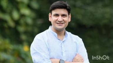 बेतालघाट: पूर्व विधायक संजीव आर्य के जन्मदिवस पर शिव मंदिर बेतालघाट में पूर्व दर्जाधारी पीसी गोरख ने धूमधाम से मनाया जन्मदिन