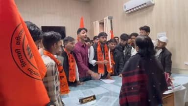 एबीवीपी ने कॉलेज की बदहाली को लेकर सौंपा ज्ञापन उग्र आंदोलन की दी चेतावनी #abvp #live #college #mang