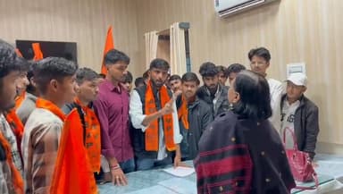 एबीवीपी ने कॉलेज की बदहाली को लेकर सौंपा ज्ञापन उग्र आंदोलन की दी चेतावनी #abvp #live #college #mang